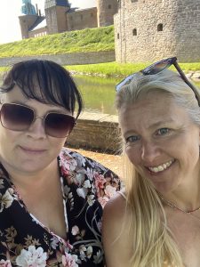 Linda och Paulina, Jordenruntpodden. 